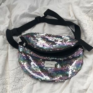 Flip Sequin fanny pack